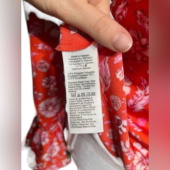 Women's - J. Crew Winter Garden Top in Poppy Fields, Size Small - Picture 6 of 7